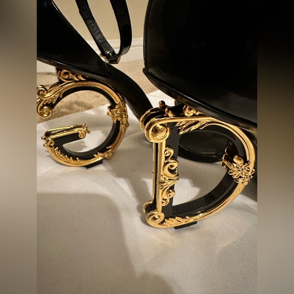 Dolce Gabbana D&G Black Sandal Heels Patent Leather - Picture 6 of 9